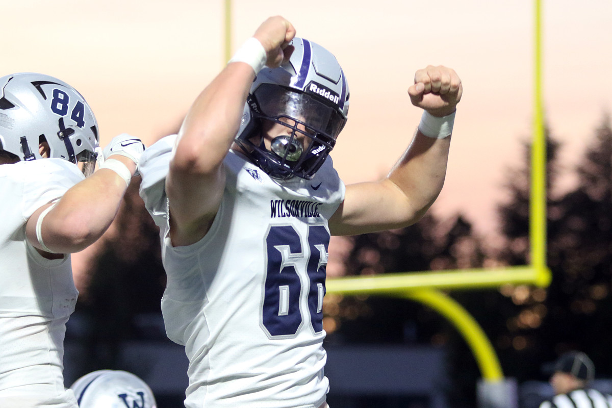 a Tualatin Wilsonville football Oregon September 15 2023 Dan Brood 44